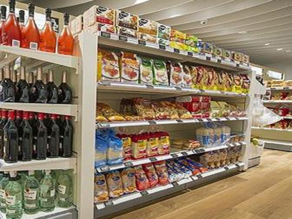 便利店货架
