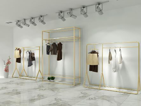 品牌服饰店货架